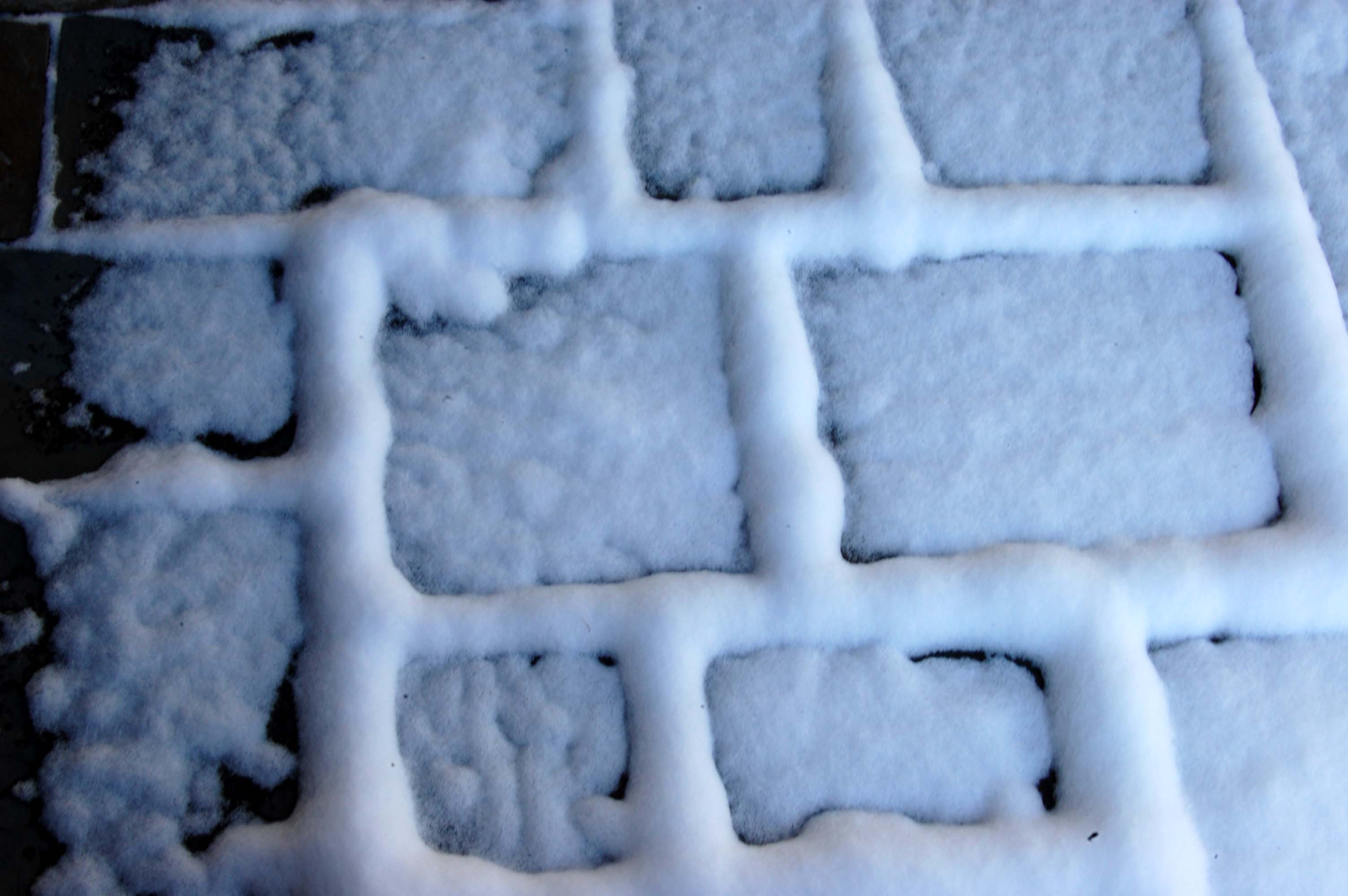 patio-snow-pattern.jpg